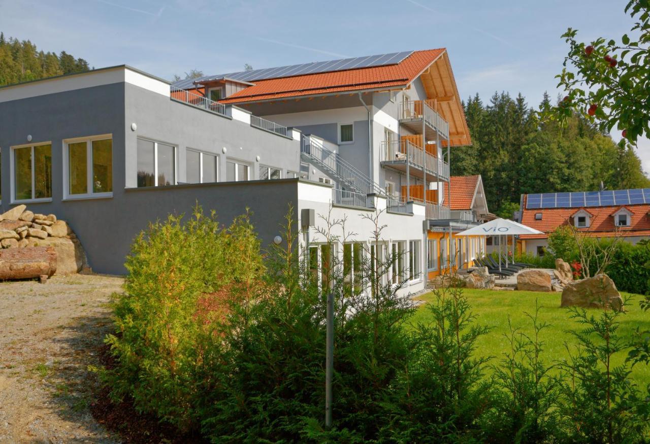 Wellnesshotel Deine Auszeit, Adults Only Achslach Exterior foto