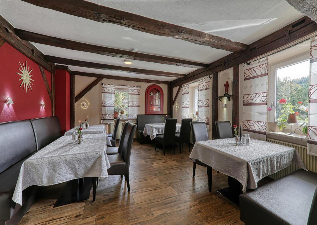 Wellnesshotel Deine Auszeit, Adults Only Achslach Exterior foto
